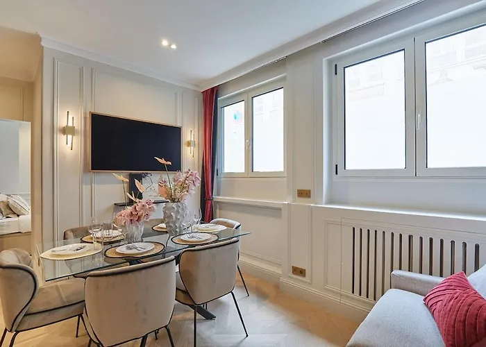 Eiffel Tower Invalides * Paris